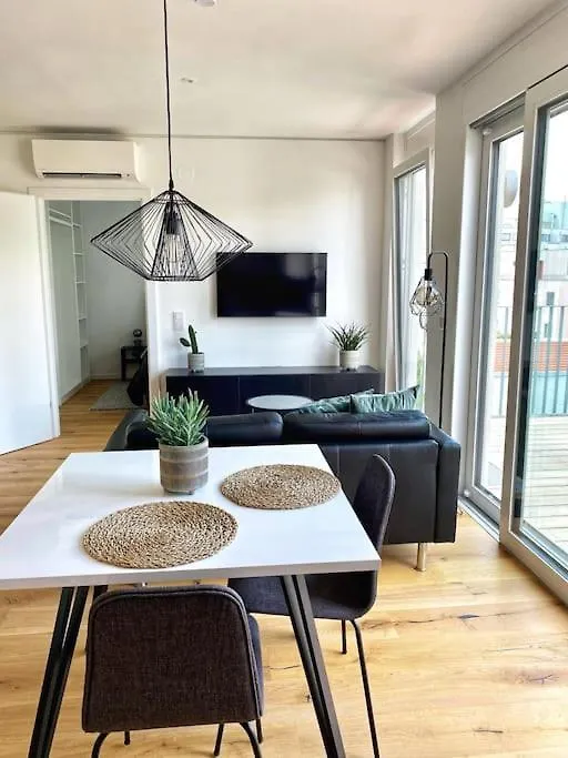 Rooftop Apartment With Terrace & Ac - Self Check-In Vienna