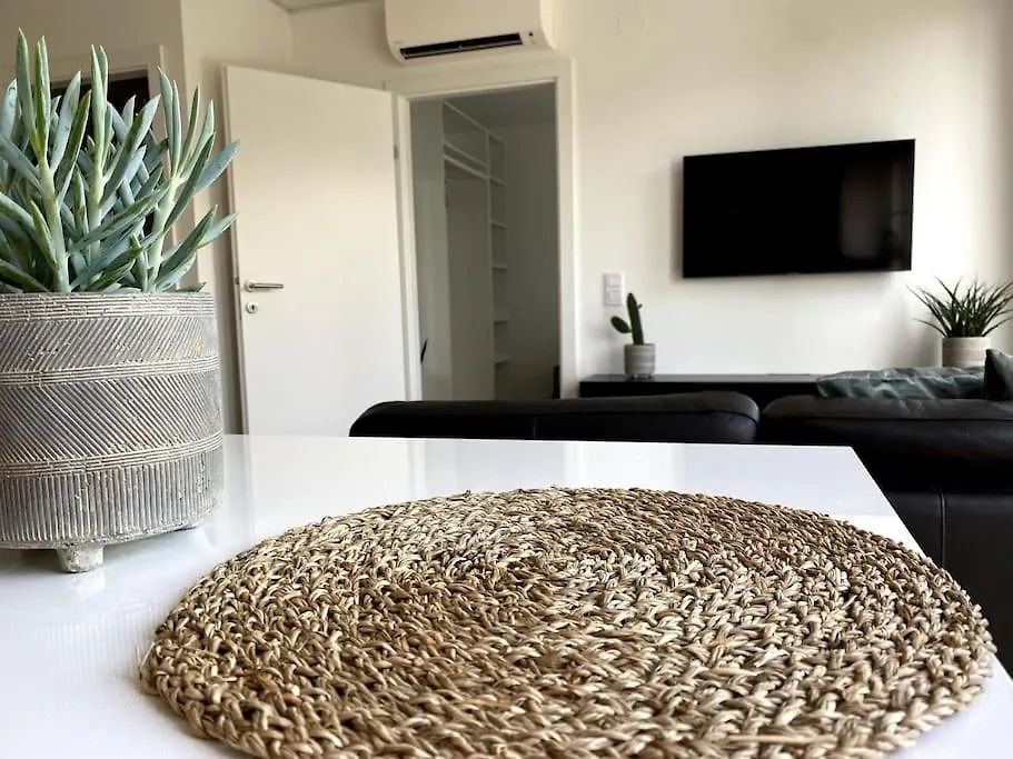 Rooftop Apartment With Terrace & Ac - Self Check-In Vienna