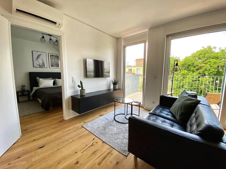 Rooftop Apartment With Terrace & Ac - Self Check-In Vienna